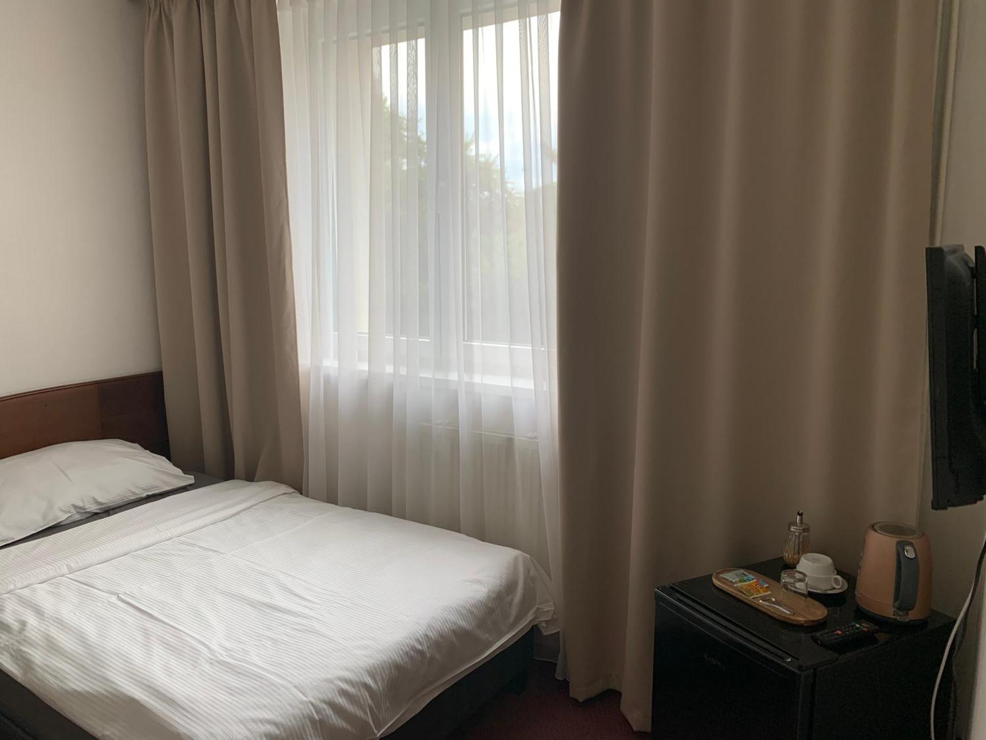 Hotel-Pension Kamyk Прага Екстериор снимка